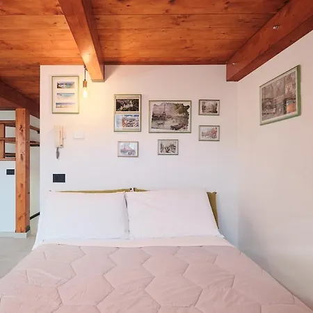 アパート Cozy Loft Relax & Comfort